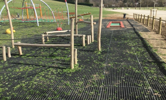 Aire de jeux, Isère, Jeux SK8 & Match