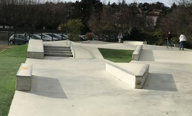 Skatepark, Isère, Jeux SK8 & Match